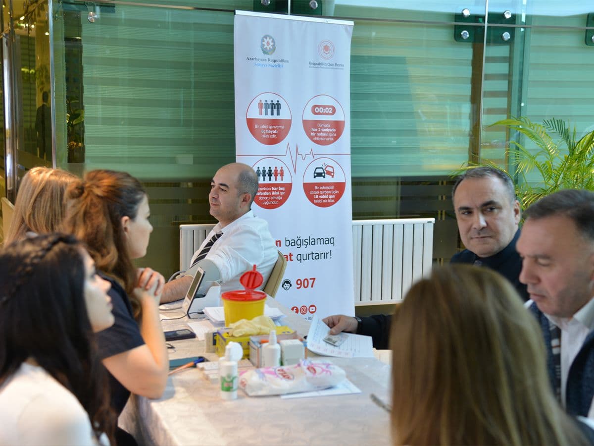 “Azpetrol” şirkətində "Konstitusiya və Suverenlik ili" çərçivəsində qanvermə aksiyası keçirilib