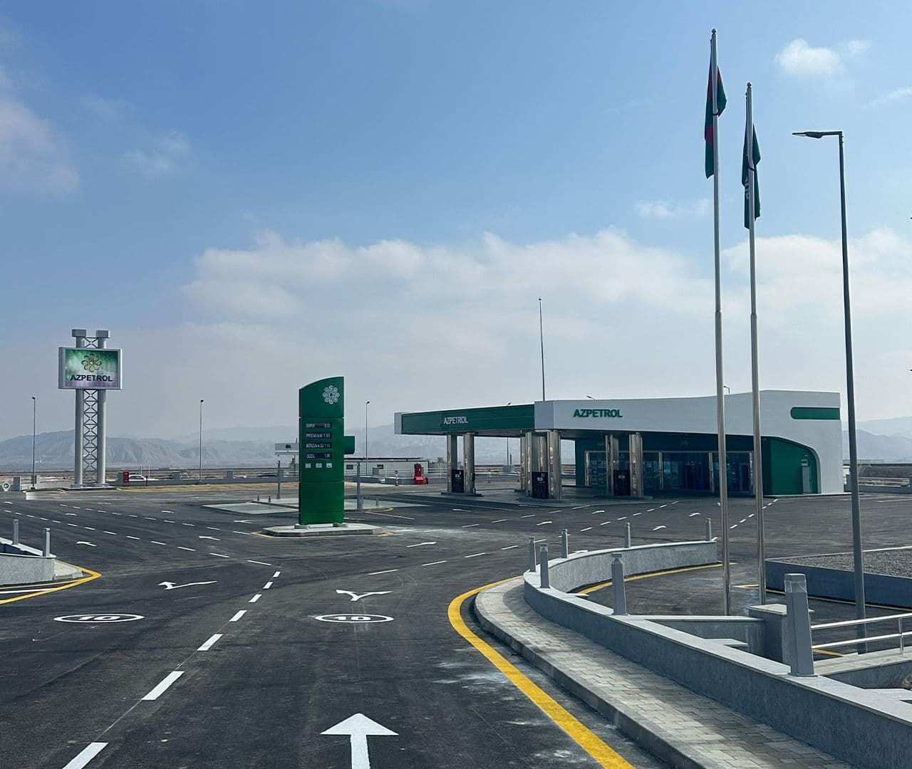 “Azpetrol” şirkəti yanacaqdoldurma məntəqələrinin sayını 108- ə çatdırdı.