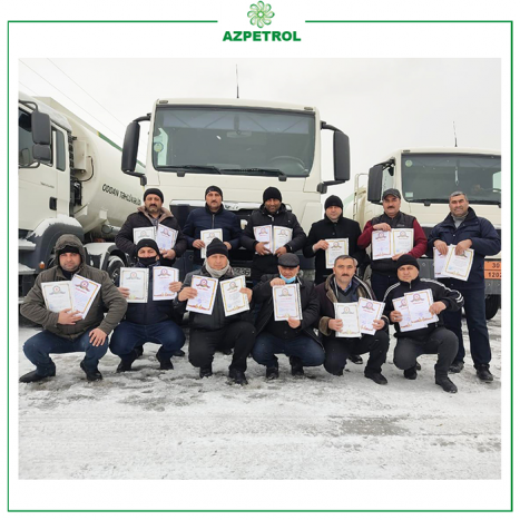 15 сотрудников компании “Азпетрол” награждены Почетной Грамотой 